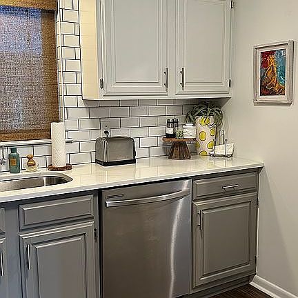 3rd image of 2824 Foxcroft Rd APT 34