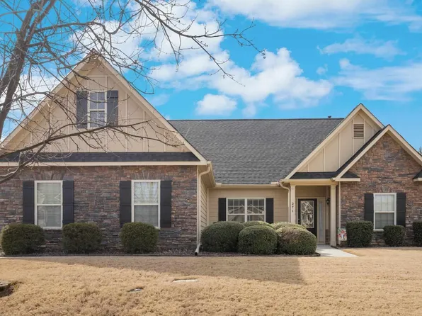 271 Silver Hawk Dr, Duncan, SC 29334