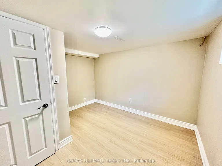 225 Ferris Rd #BASEMENT — Photo 15