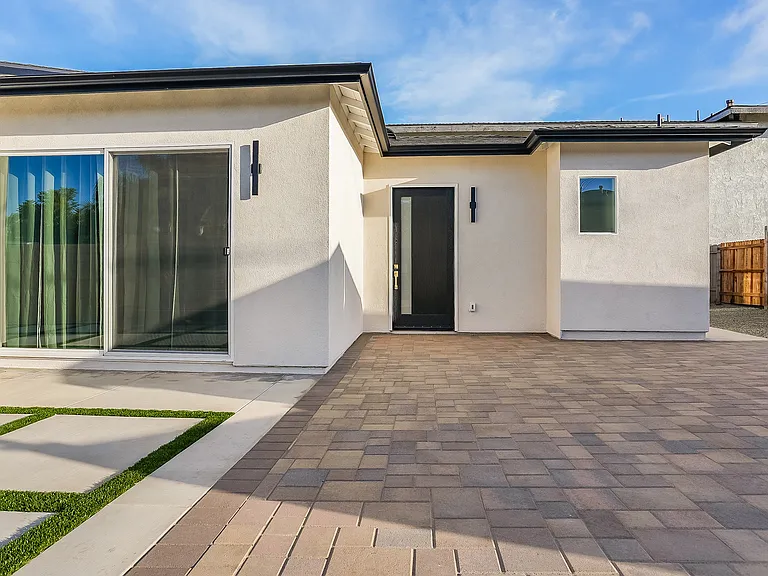 1822 Pomona Ave #B — Photo 1
