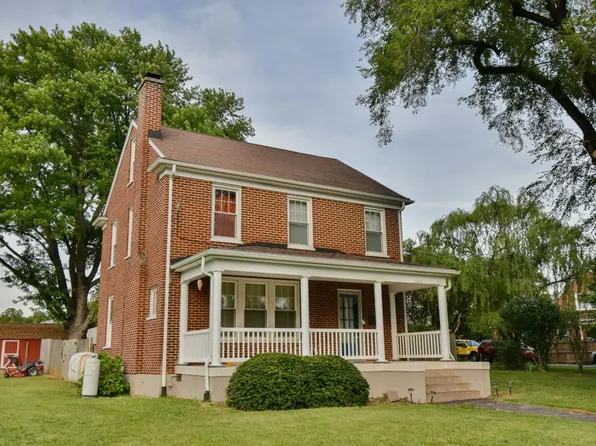 1305 Park St, Bedford, VA 24523