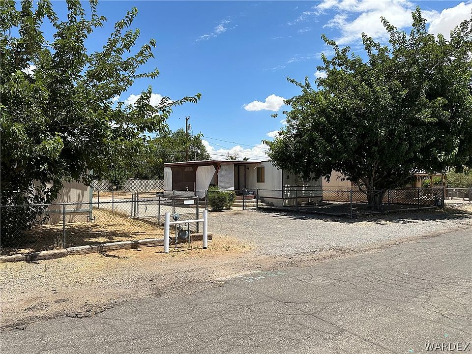 2nd image of 3018 E Lass Avenue