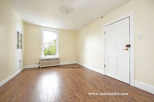 Rented by Nelson Aybar, LREB | media 8