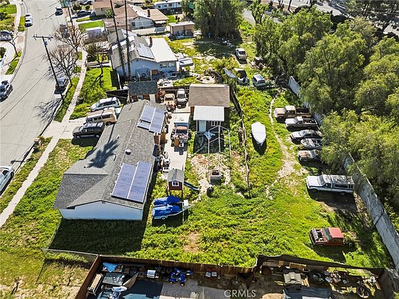 3rd image of 4008 Valley Fair St