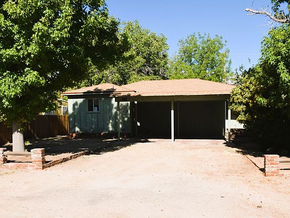2nd image of 141 S Mount Whitney Dr