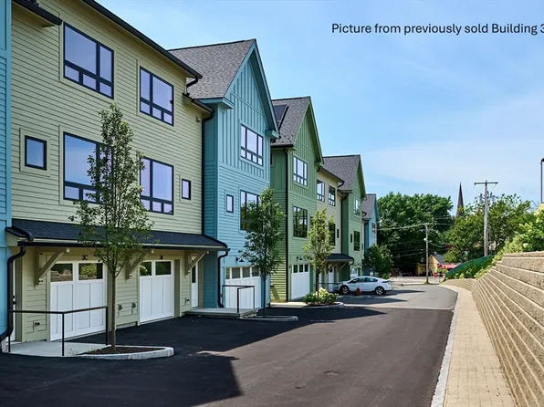 10 Hawley St #4A, Northampton, MA 01060