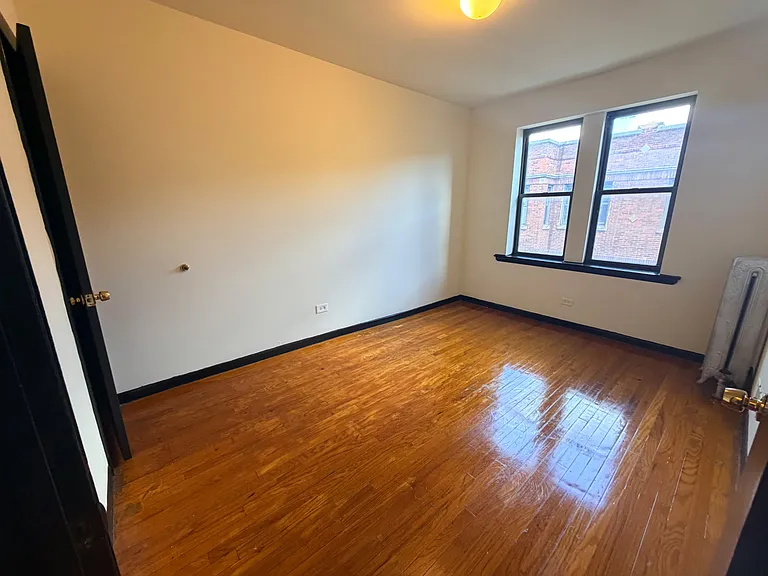 6822 S Perry Ave #3W — Photo 4