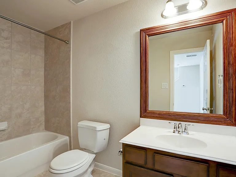 10718 Clearview Villa Pl — Photo 8
