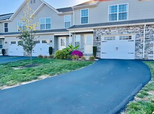 331 Briar Ridge Cir, Enola, PA 17025