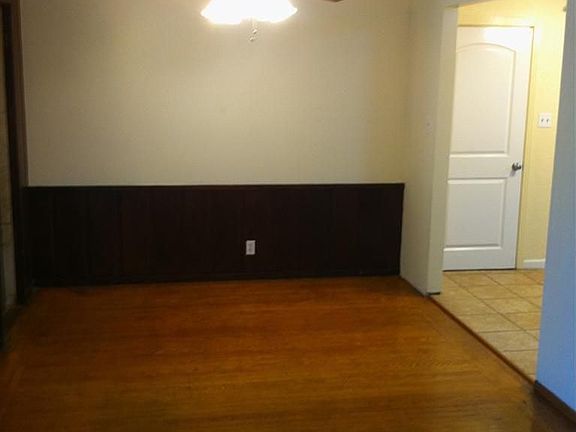 5th image of 4313 43rd Ave