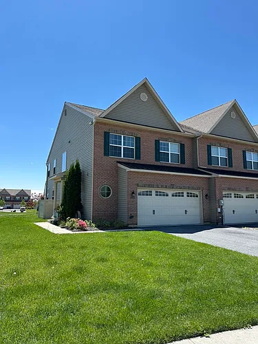 5320 Saddlebred Rd Photo 1