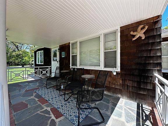 2nd image of 75 Norfolk Dr