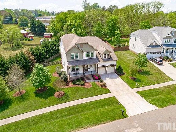 2nd image of 814 Morelanda Dr