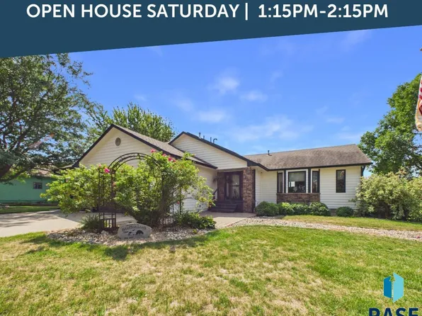 601 Par Tee Dr, Hartford, SD 57033