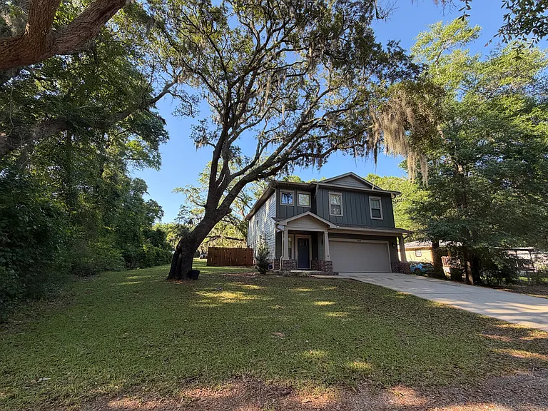 8520 Dinosaur Dr — Photo 2