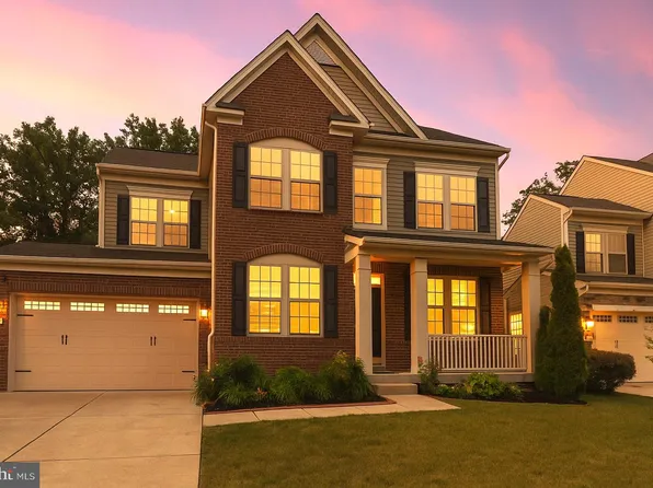 8008 Hubble Rd, Glenn Dale, MD 20769