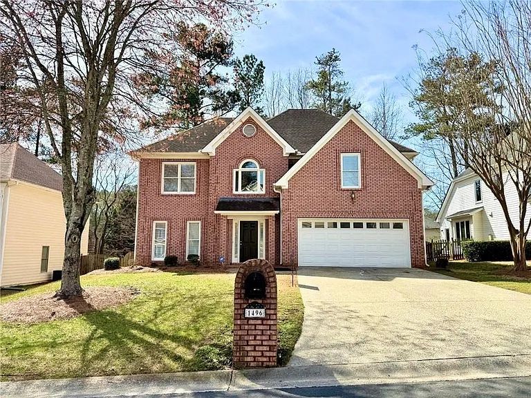 1496 Brentwood Dr — Photo 1