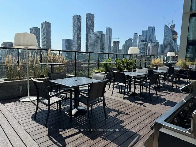 158 Front St E #403 — Photo 30