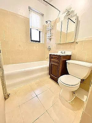 4th image of 415 Lefferts Ave APT B5