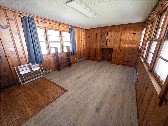 5th image of 222 Chester Ave