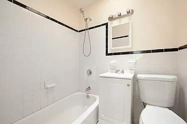 Rented by R New York