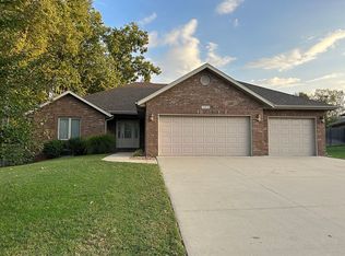 3699 W Morningside St, Springfield, MO 65807