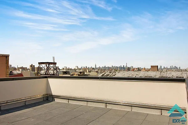 Rented by EXR | media 26