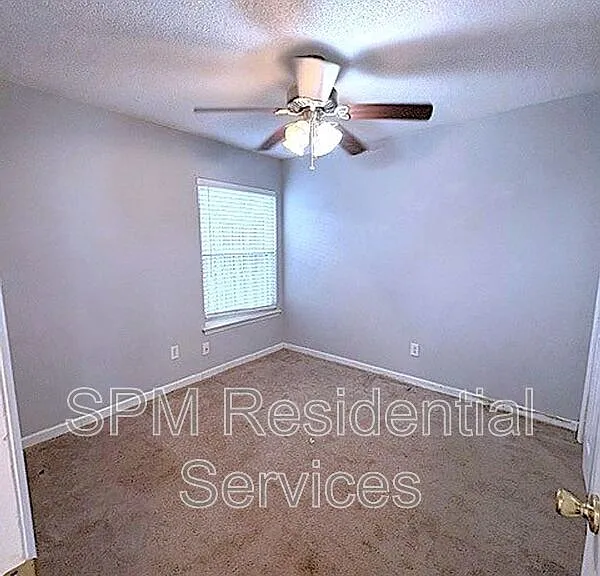 1174 Shipyard Blvd — Photo 9