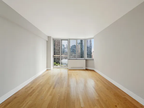 500 West 43rd Street image 1 of 6