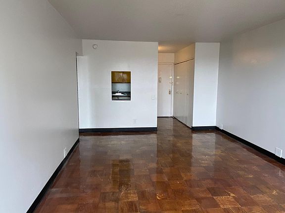 2nd image of 730 Oakland Pl APT 10H