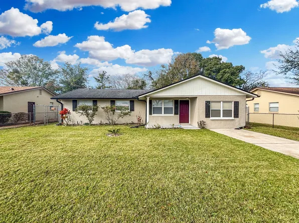 122 Drew Ave, Sanford, FL 32771