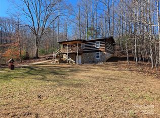 536 Hickory Springs Rd, Burnsville, NC 28714