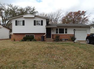 449 S Spring Creek Dr, Derby, KS 67037