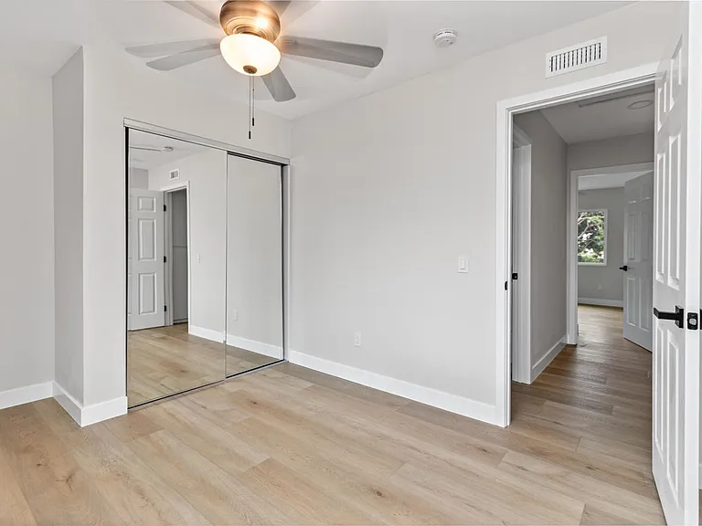 1460 Heidi Cir — Photo 20