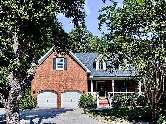3rd image of 8631 Woodland Walk