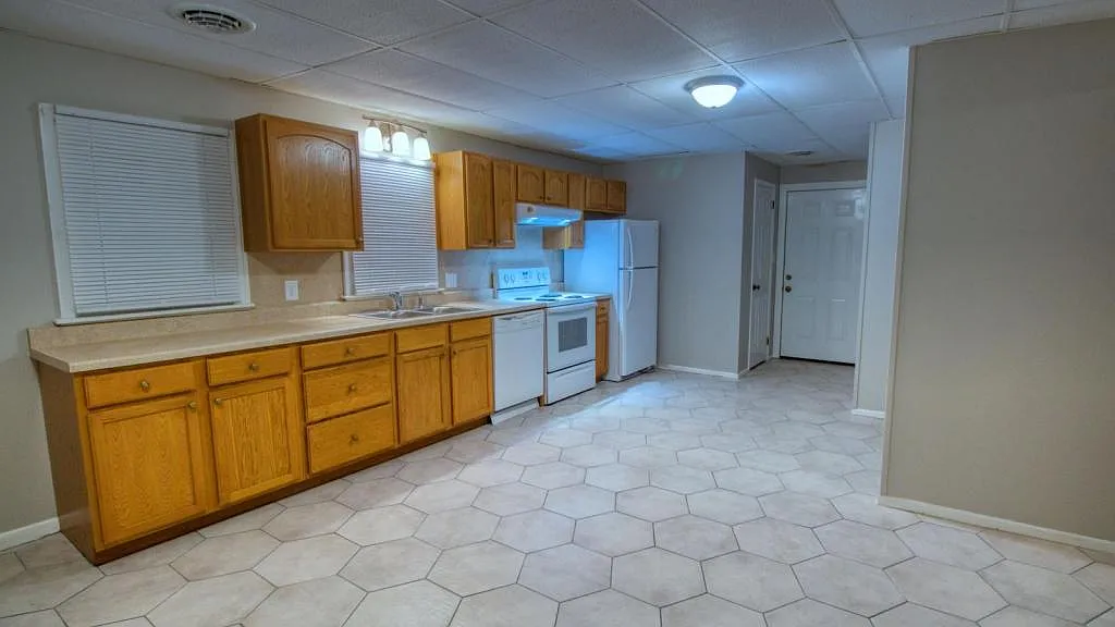 401 Franklin Heights Apt 1 — Photo 2