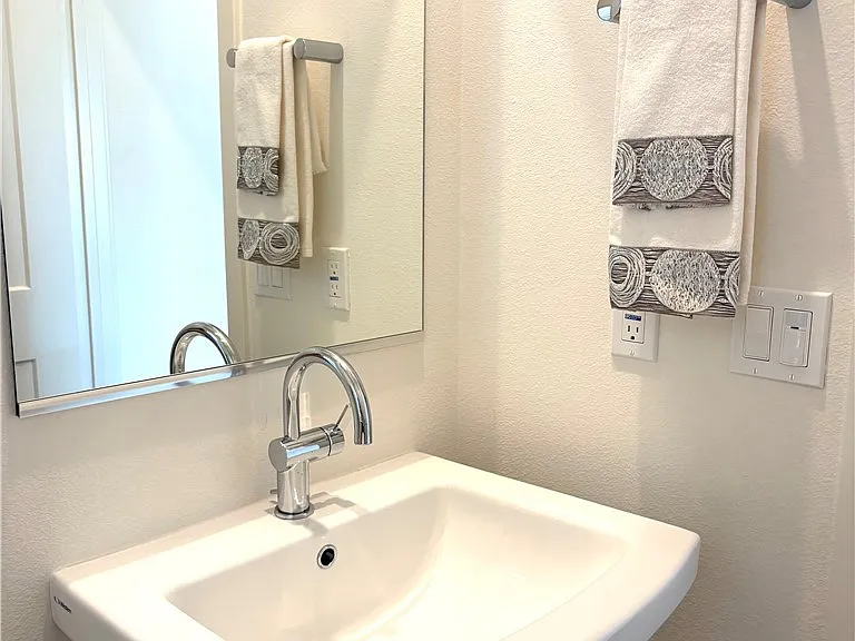 7267 Aura Cir — Photo 10