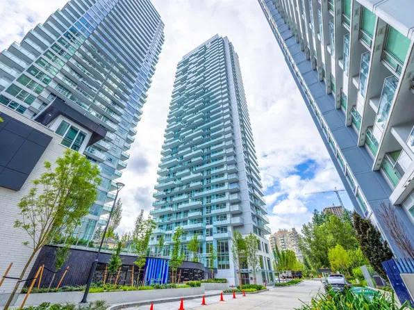 13768 100th Ave #2908, Surrey, BC V3T 0V2