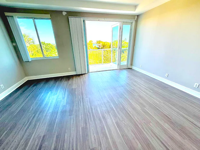 2nd Bedroom on 2nd floor with Waterfront Terrace