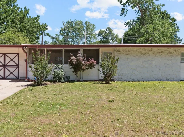 4921 E 26th St, Tulsa, OK 74114