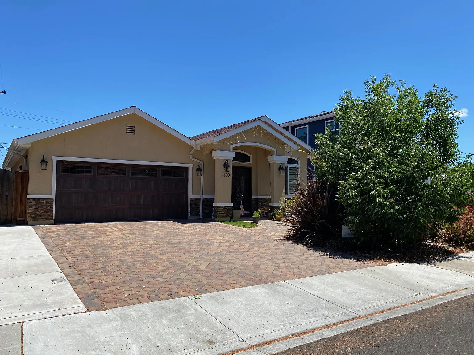 10800 Minette Dr photo 1