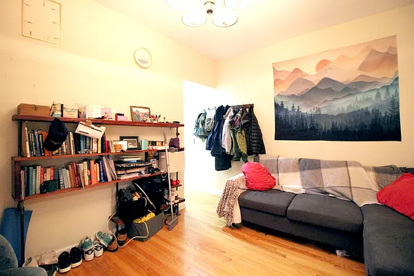 Rented by Elite NY Holdings | media 7