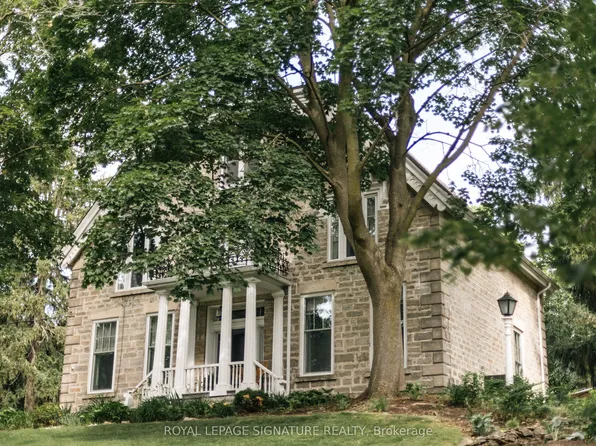 127 Jacob St, Cambridge, ON N3H 2T7