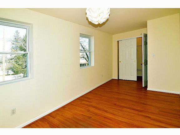 5th image of 266 Atlantic Ave Floor 2