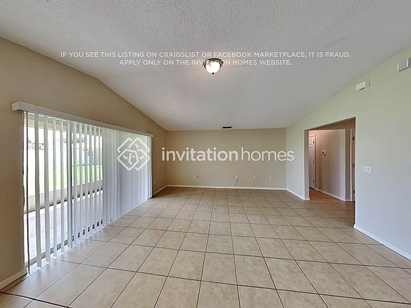 3rd image of 1383 Laurel Glen Dr