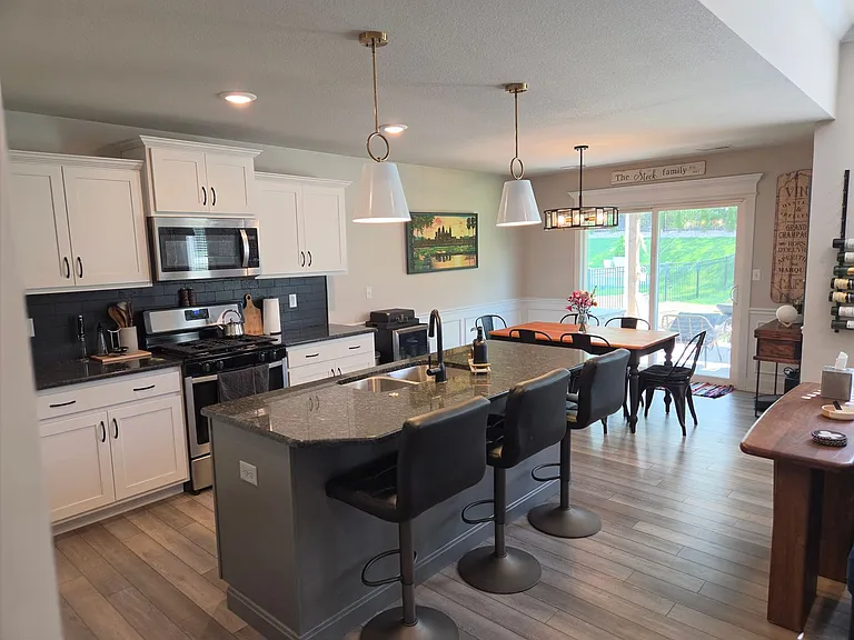 1512 Spring Mountain Dr — Photo 6