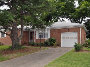 2424 Stribling Ln, Norfolk, VA 23518