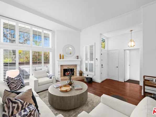 17169 Palisades Cir, Pacific Palisades, CA 90272