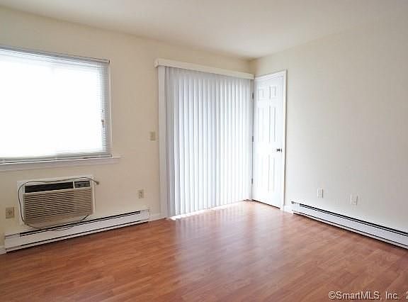 2nd image of 16 Glenwood Ave APT 5