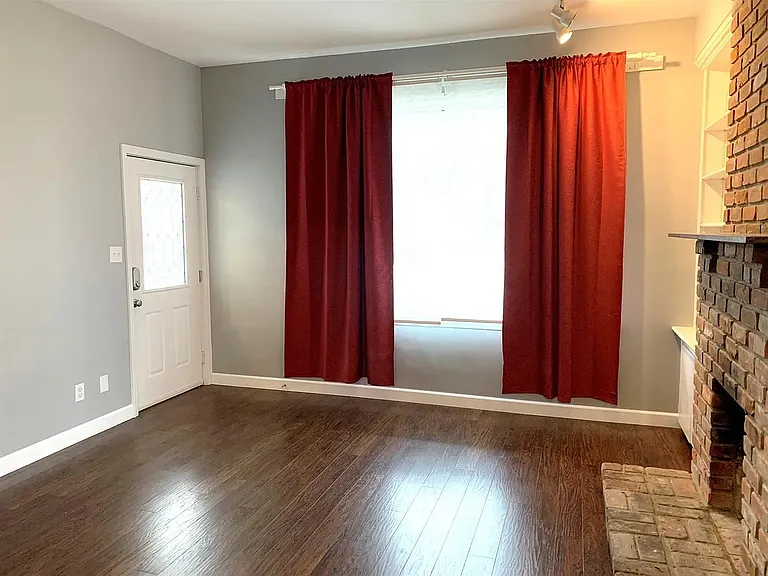 4108 Forest Ave #1 — Photo 3